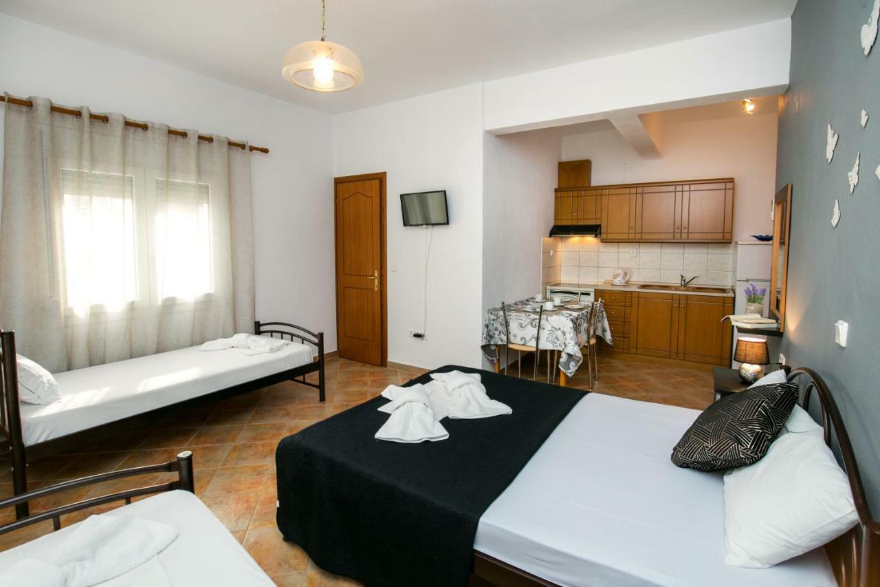 Studios Anastasios Potos Luaran gambar
